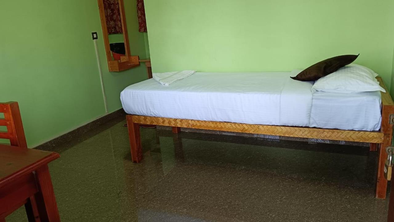 Single Room with Lake View